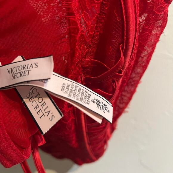 Victorias secret red bralette - Picture 3 of 3